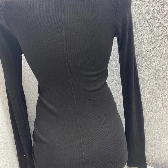 NEW ENZA COSTA Womens Soft Viscose Silk Ribbed Long Sleeve Shirt Size M Black - Picture 3 of 11